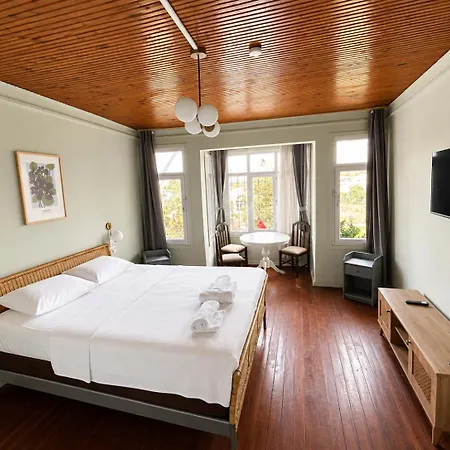 Aparthotel I1 By Tram With Seaview, Jacuzzi