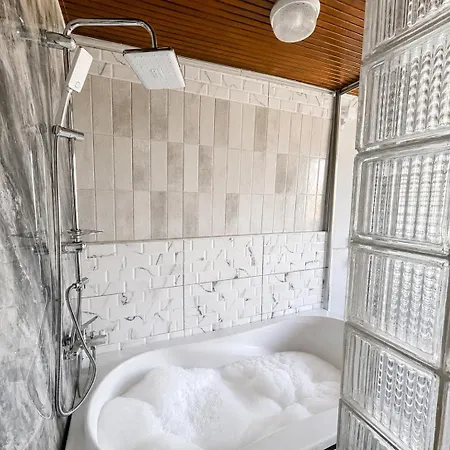 I1 By Tram With Seaview, Jacuzzi Istanbulská provincie